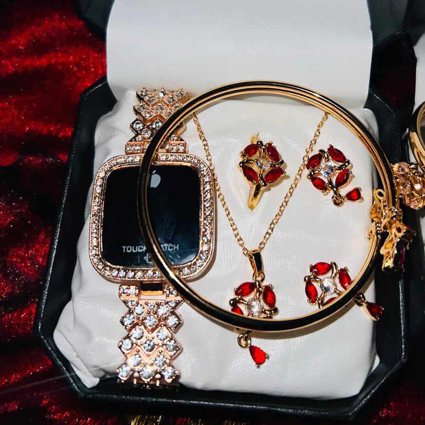 Ladies Jewellery Watch With Bangle Elegant Stylish Durable Quality Timeless Design Reliable Performance (With Box)