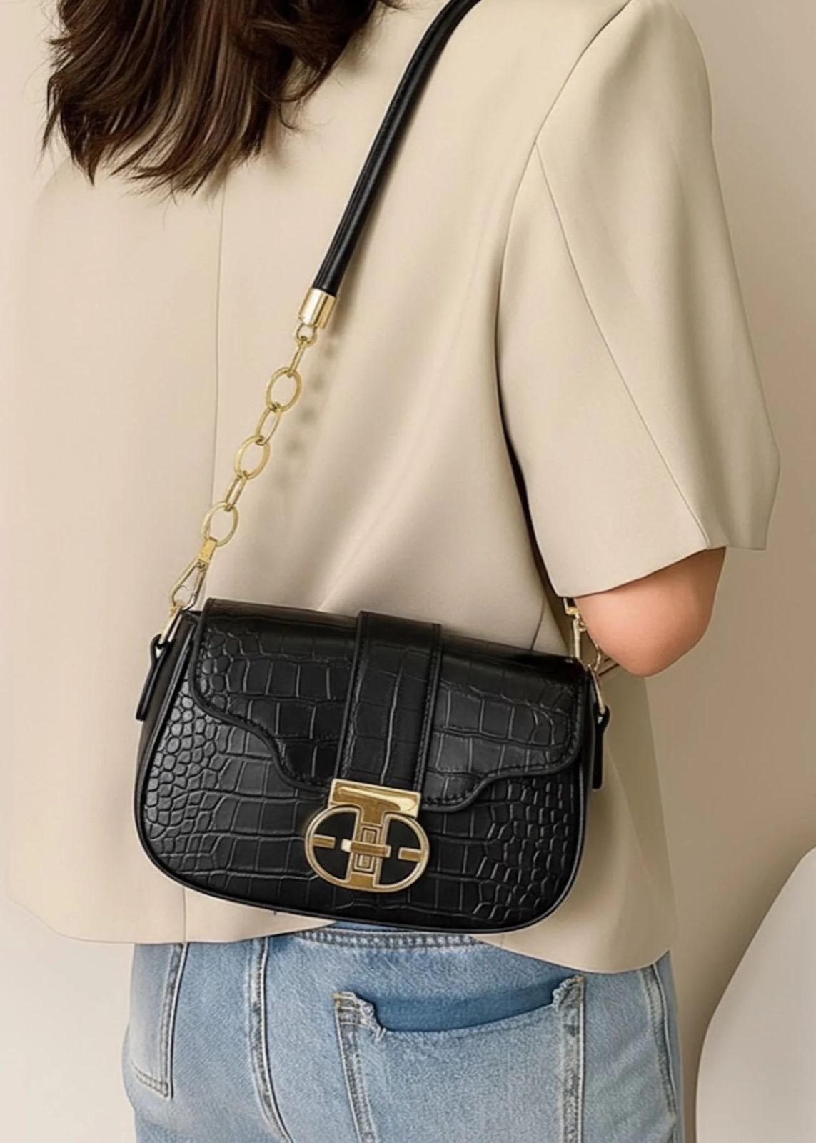 Structured Croc-Embossed Faux Leather Shoulder Bag with Gold-Tone Chain